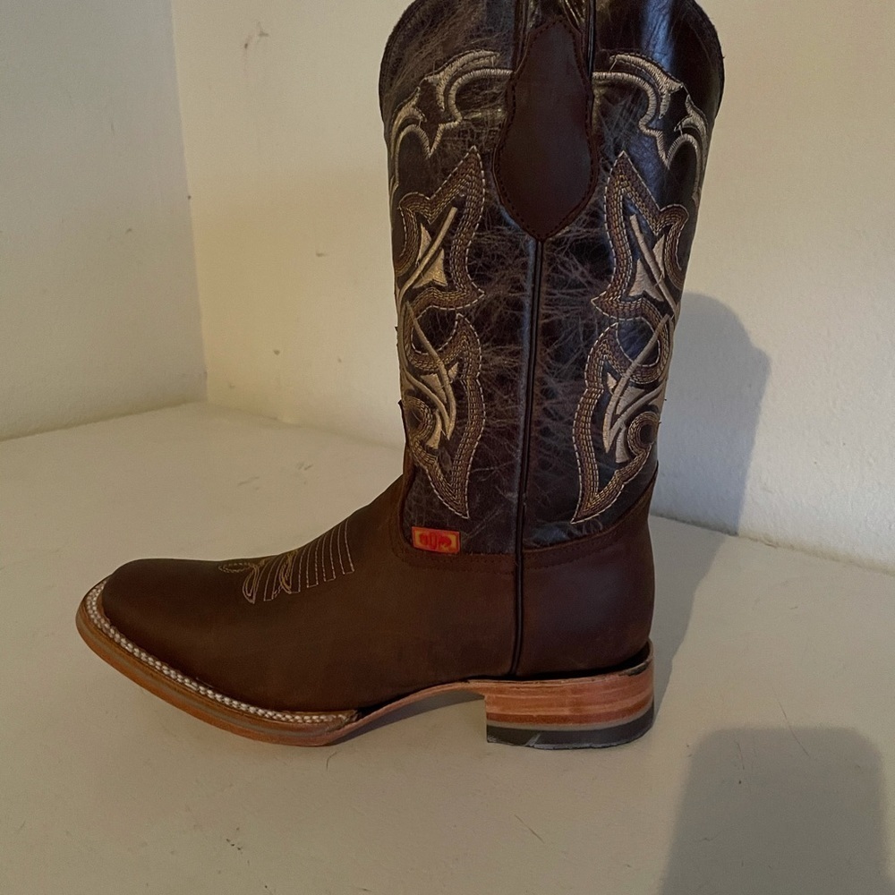 Western cowgirl boot - Picture 3 of 4